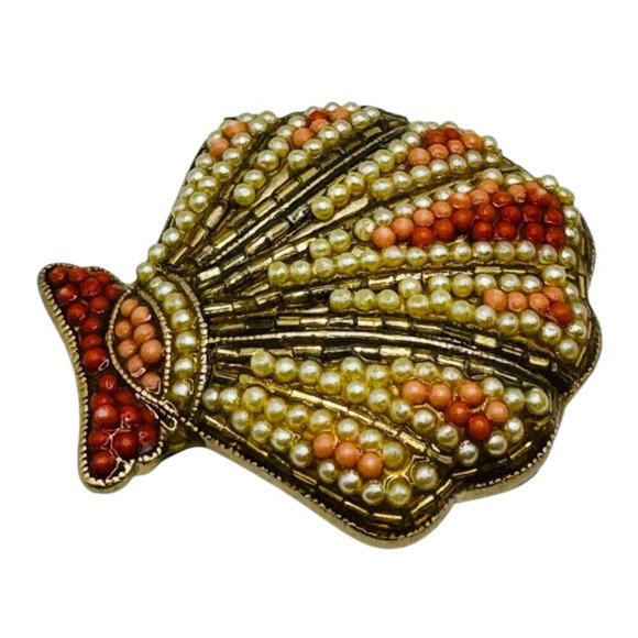 Vintage Liz Claiborne Sea Shell Brooch Pin Signed LC 2x2" - Picture 2 of 6